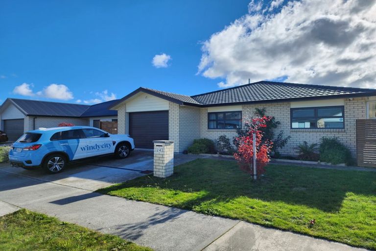 Photo of property in 24 Filmer Crescent, Wallaceville, Upper Hutt, 5018