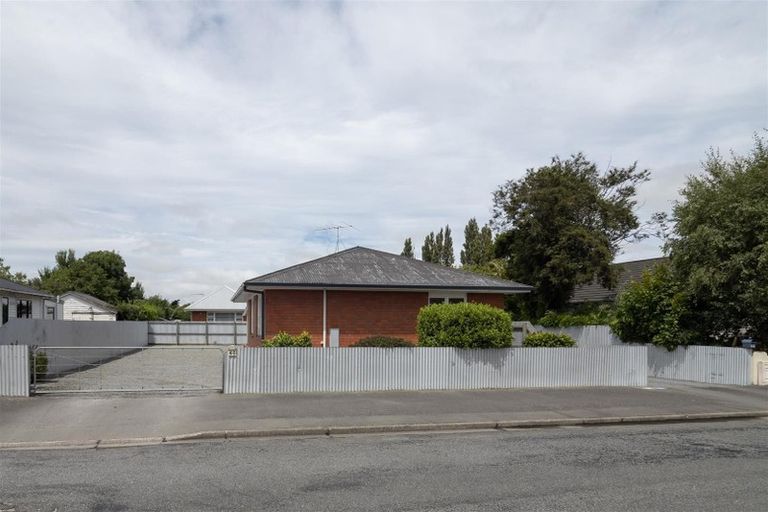 Photo of property in 60 Oxford Street, Hampstead, Ashburton, 7700