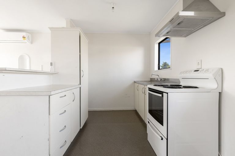 Photo of property in 1/20 Hatherley Place, Clendon Park, Auckland, 2103