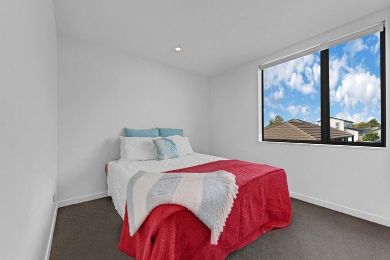 Photo of property in 17 Hoiho Road, Pukekohe, 2120