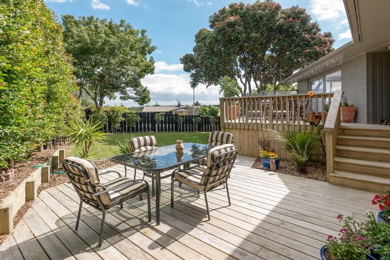 Photo of property in 6 Yeoman Place, Howick, Auckland, 2014