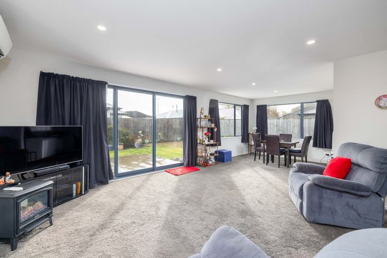 Photo of property in 33a Hargood Street, Woolston, Christchurch, 8062