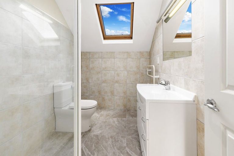 Photo of property in 12 Futuna Close, Karori, Wellington, 6012