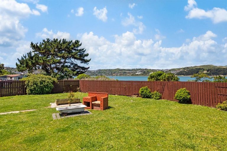 Photo of property in 31 Whanga Crescent, Titahi Bay, Porirua, 5022