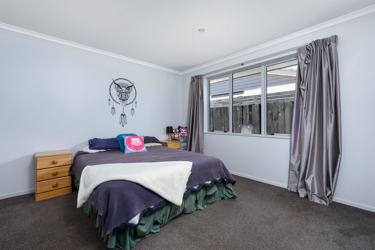 Photo of property in 216 Ballintoy Park Drive, Welcome Bay, Tauranga, 3175