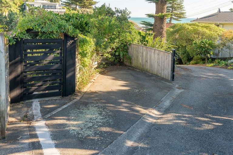Photo of property in 25 Beach Road, Paekakariki, 5034