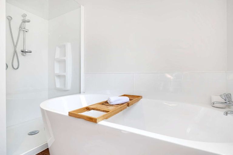 Photo of property in 102 Macfarlane Street, Hamilton East, Hamilton, 3216