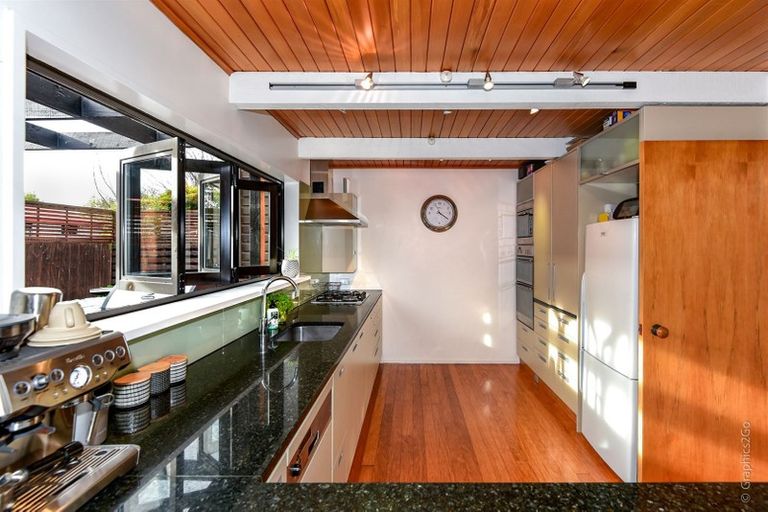 Photo of property in 22 Townshend Crescent, Halswell, Christchurch, 8025