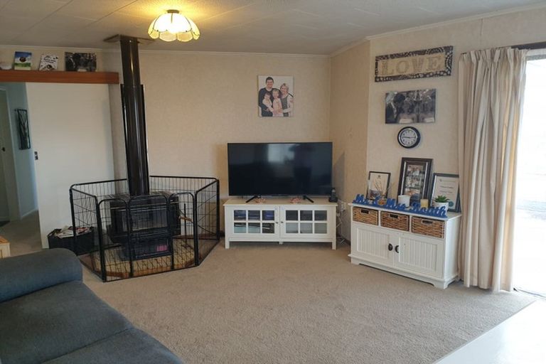 Photo of property in 9 Station Road, Puriri, Thames, 3578