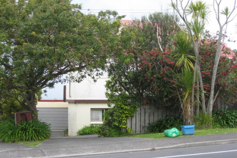 Photo of property in 1055 Whangaparaoa Road, Tindalls Beach, Whangaparaoa, 0930
