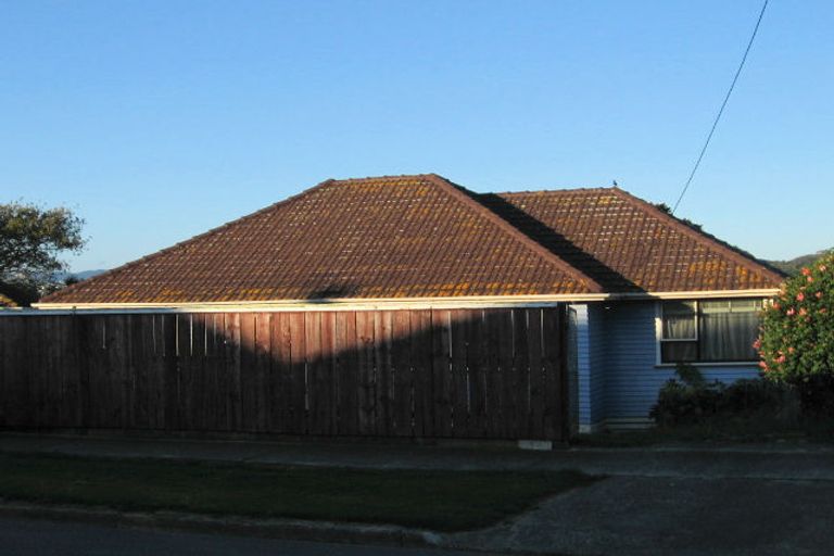 Photo of property in 6 Muturangi Grove, Elsdon, Porirua, 5022