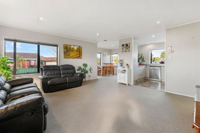 Photo of property in 1/5 Kenwick Place, Burswood, Auckland, 2013