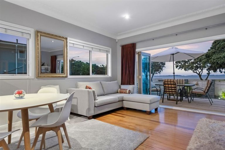 Photo of property in 23 Shelly Beach Parade, Cockle Bay, Auckland, 2014