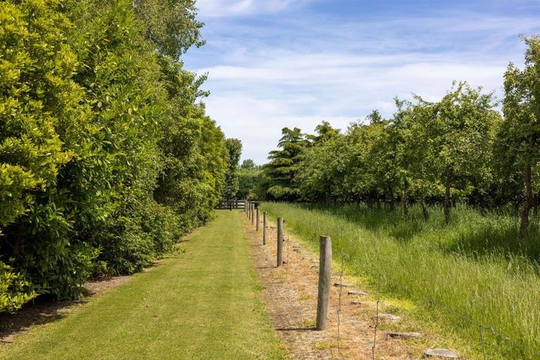 Photo of property in 518 Pound Road, Yaldhurst, Christchurch, 7676