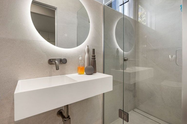 Photo of property in 14 Fairfield Road, Fairfield, Hamilton, 3214