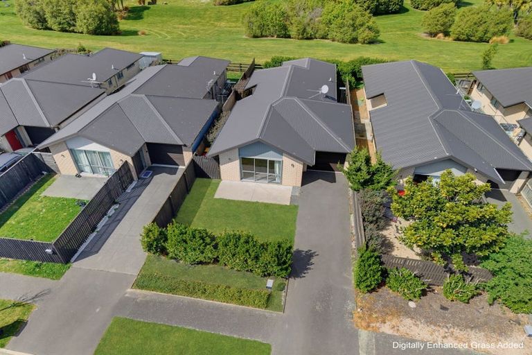 Photo of property in 17 Charente Way, Yaldhurst, Christchurch, 8042