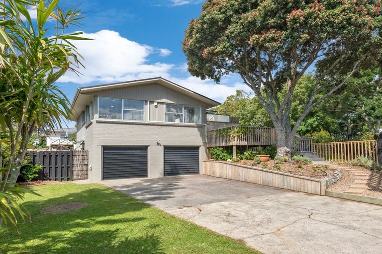 Photo of property in 6 Yeoman Place, Howick, Auckland, 2014