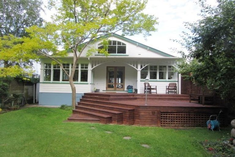 Photo of property in 48 Ferry Street, Seatoun, Wellington, 6022