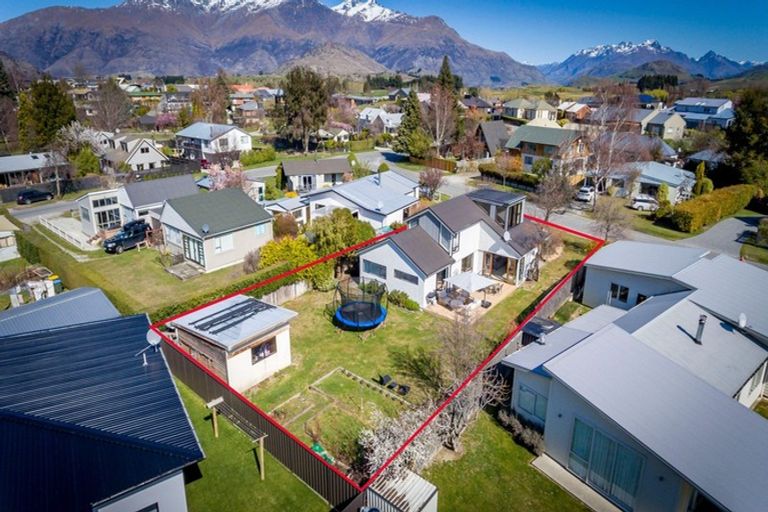 Photo of property in 19 Thomson Street, Arrowtown, 9302