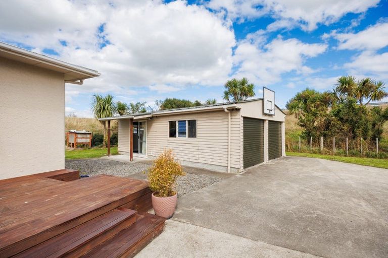 Photo of property in 1107 Rongotea Road, Rongotea, Palmerston North, 4476