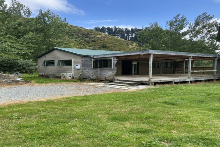 Photo of property in 960 Moonshine Road, Judgeford, Porirua, 5381