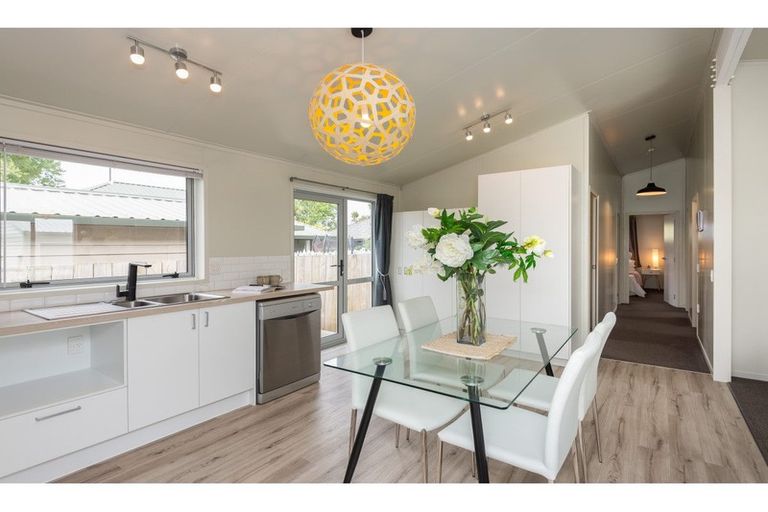 Photo of property in 652b Barbadoes Street, Edgeware, Christchurch, 8013