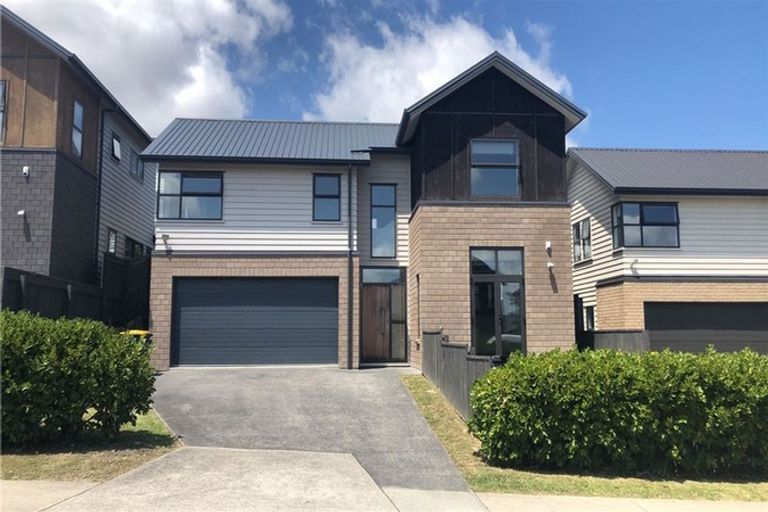 Photo of property in 4 Hirimate Place, Flat Bush, Auckland, 2019