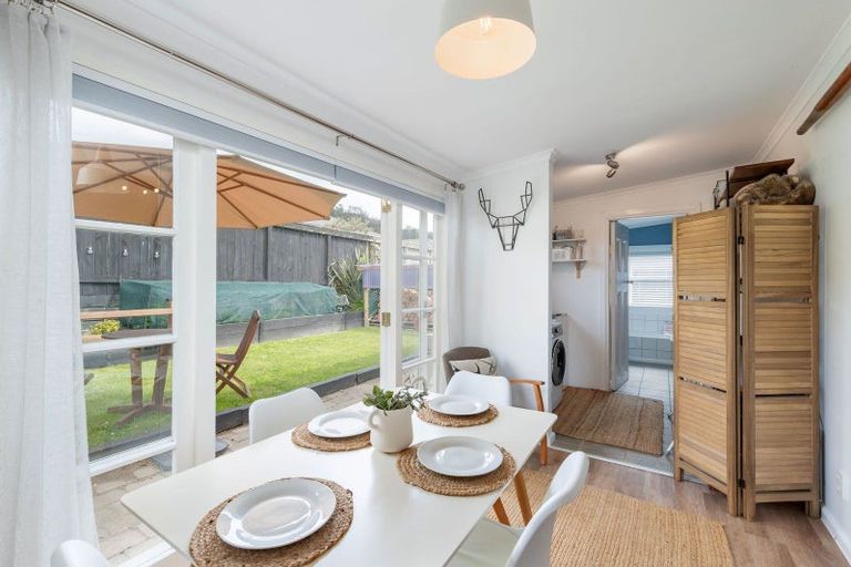 Photo of property in 21a Korau Grove, Stokes Valley, Lower Hutt, 5019