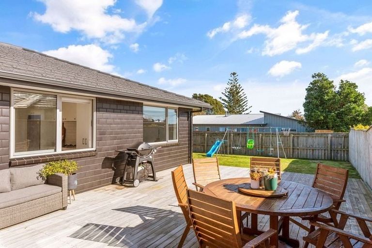Photo of property in 7b Te Manuao Road, Otaki, 5512
