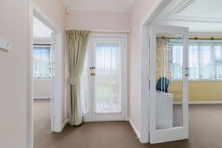 Photo of property in 35 Robertson Street, Glenholme, Rotorua, 3010