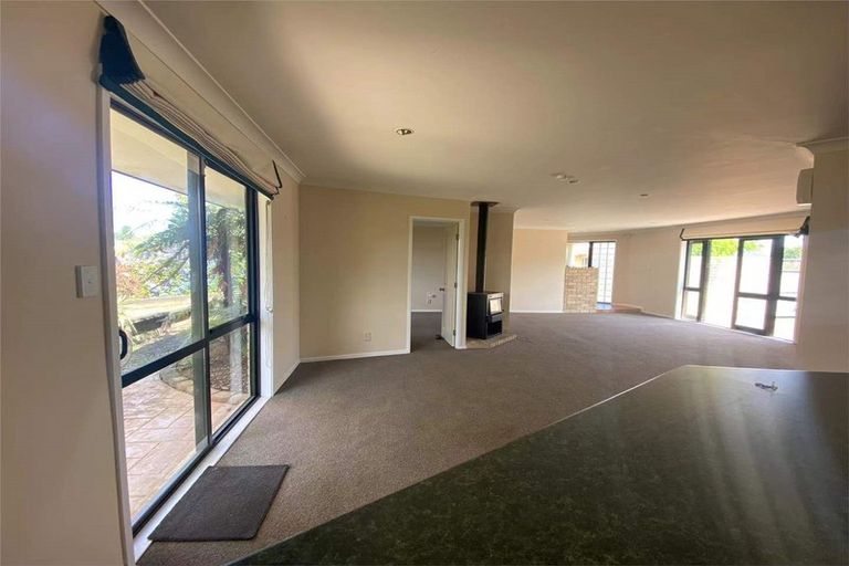 Photo of property in 46 Glenross Drive, Wattle Downs, Auckland, 2103