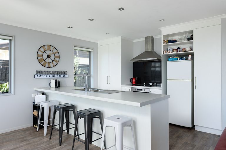 Photo of property in 216 Ballintoy Park Drive, Welcome Bay, Tauranga, 3175