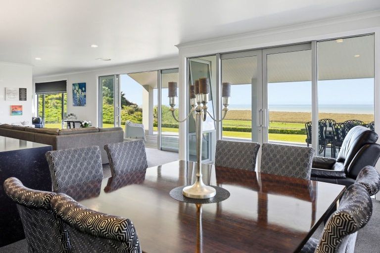 Photo of property in 766a Back Miranda Road, Pukorokoro / Miranda, Thames, 3576