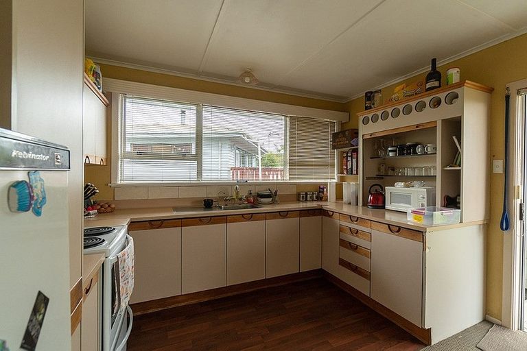 Photo of property in 10 Clearmont Crescent, Blagdon, New Plymouth, 4310