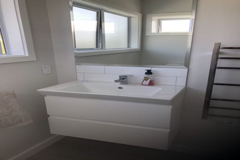 Photo of property in 109 Beachville Road, Redcliffs, Christchurch, 8081