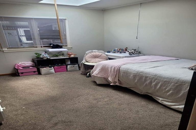 Photo of property in 32b Crispe Road, Clarks Beach, 2122