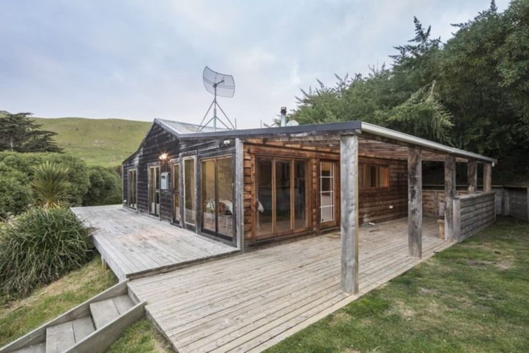 Photo of property in Kaimata Retreat, 297 Cape Saunders Road, Cape Saunders, Dunedin, 9077