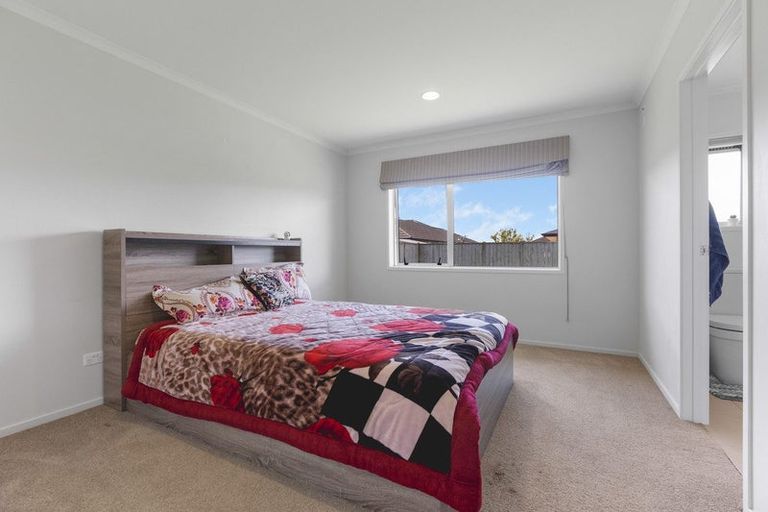 Photo of property in 11 Rawiri Drive, Bell Block, New Plymouth, 4312