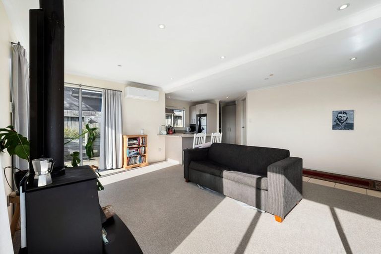 Photo of property in 40c Cunliffe Street, Johnsonville, Wellington, 6037