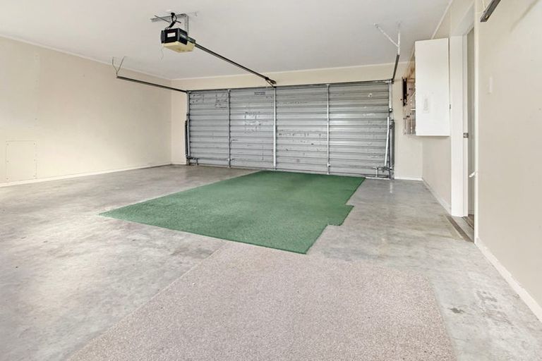 Photo of property in 36 Easton Way, Levin, 5510