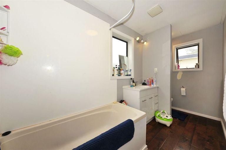 Photo of property in 270 Breezes Road, Aranui, Christchurch, 8061