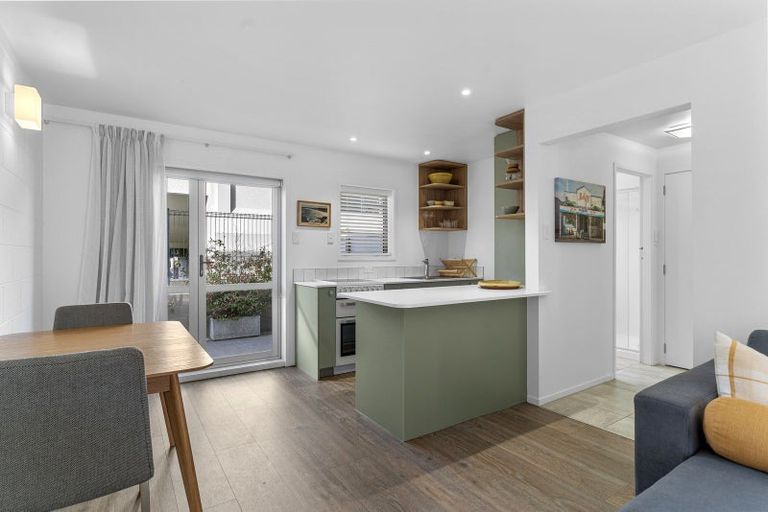 Photo of property in 2/21 The Mall, Mount Maunganui, 3116