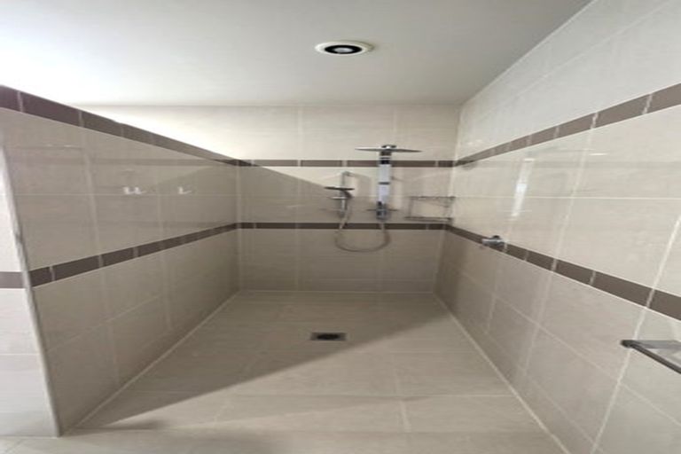 Photo of property in 34 Holcombrooke Lane, Welcome Bay, Tauranga, 3175