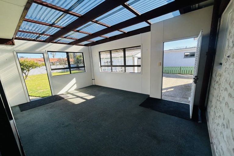 Photo of property in 237 Mayfair Avenue, Mayfair, Hastings, 4122