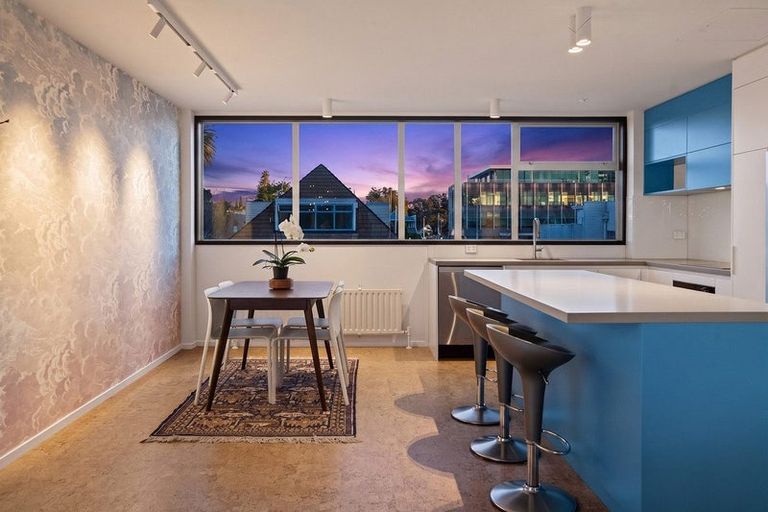 Photo of property in Elizabeth Height Apartments, 8 Elizabeth Street, Tauranga, 3110
