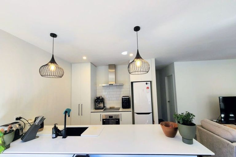Photo of property in 6 Mehrtens Crescent, Woodend, 7610