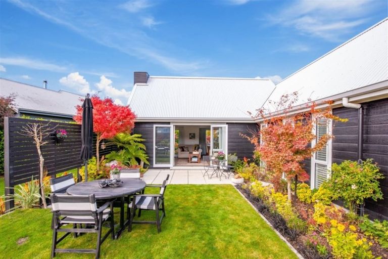 Photo of property in 62 Montgomery Crescent, Kinloch, Taupo, 3377