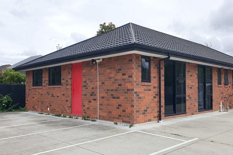 Photo of property in 50a Hooker Avenue, Bryndwr, Christchurch, 8053