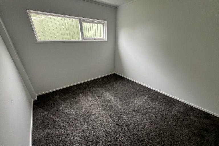 Photo of property in 69 Chelsea View Drive, Chatswood, Auckland, 0626