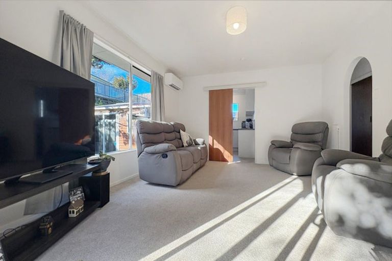 Photo of property in 69b Hartford Crescent, Totara Park, Upper Hutt, 5018